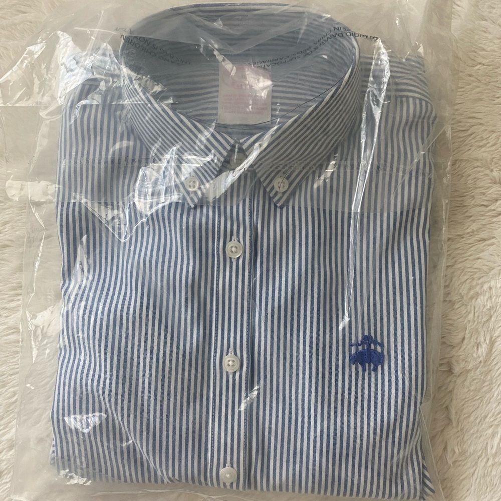 Brookes Brothers 0P Woman’s blue and white striped button down